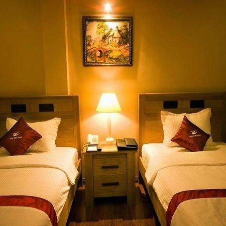 Ha Tien Hotel מראה חיצוני תמונה